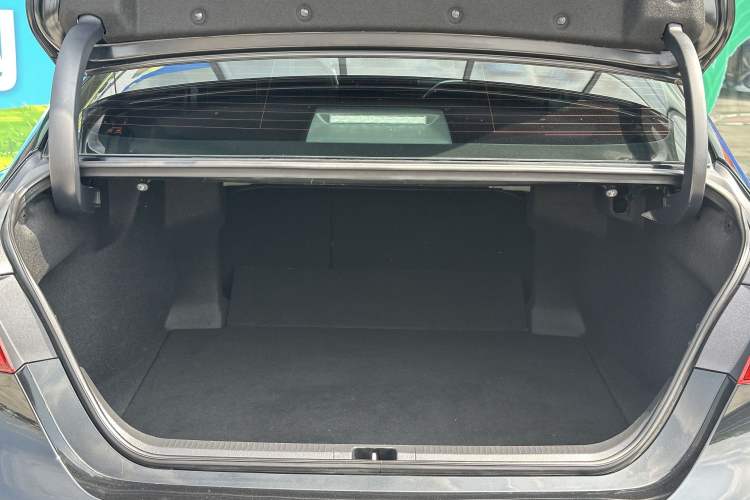 Used Toyota Camry 2021 2.5S Fēngshàng Edition Trunk