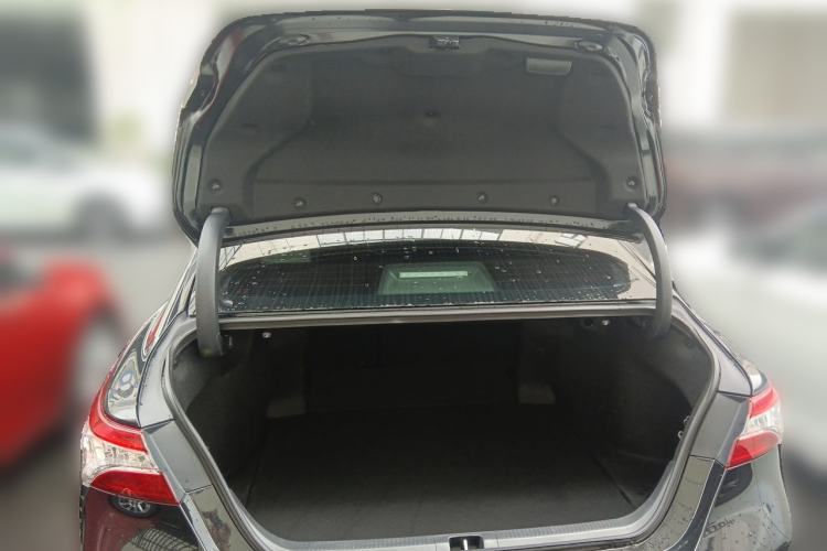 Used Toyota Camry 2021 2.0S FENGSHANG Edition Trunk