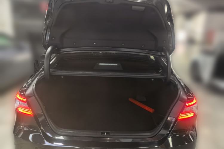 Used Toyota Camry 2021 2.0G Luxury Edition Trunk