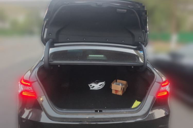 Used Toyota Camry 2021 2.5G Luxury Edition Trunk