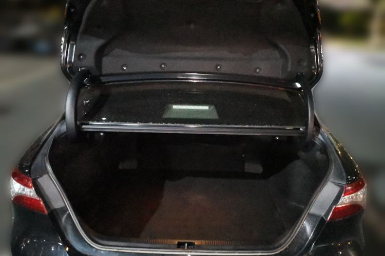 Used Toyota Camry 2021 2.5G Luxury Edition Trunk