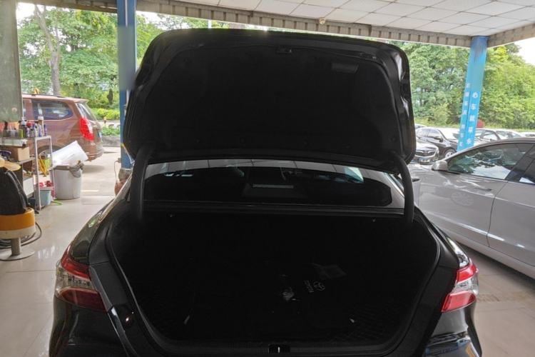 Used Toyota Camry 2021 2.0G Luxury Edition Trunk