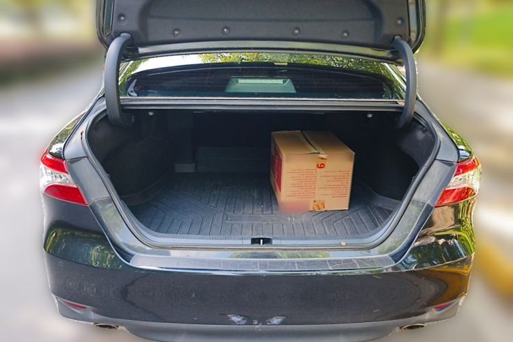 Used Toyota Camry 2021 2.5G Luxury Edition Trunk