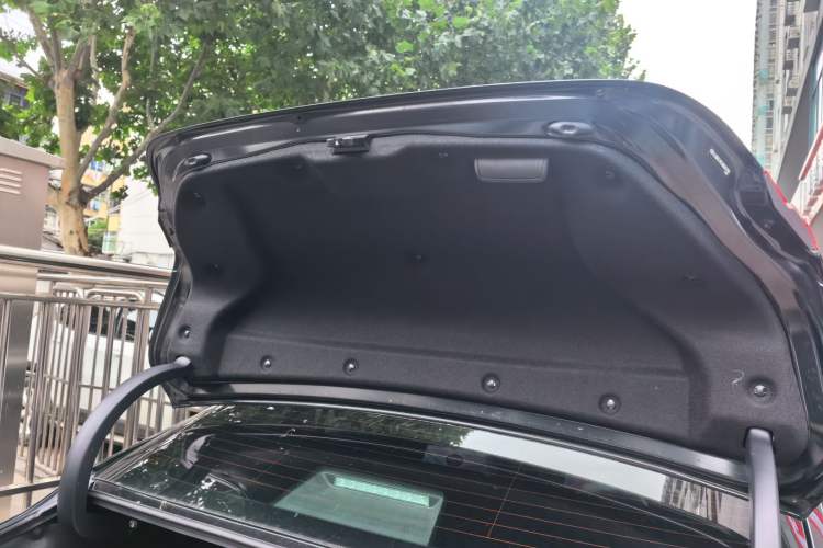 Used Toyota Camry 2021 2.5G Luxury Edition Trunk