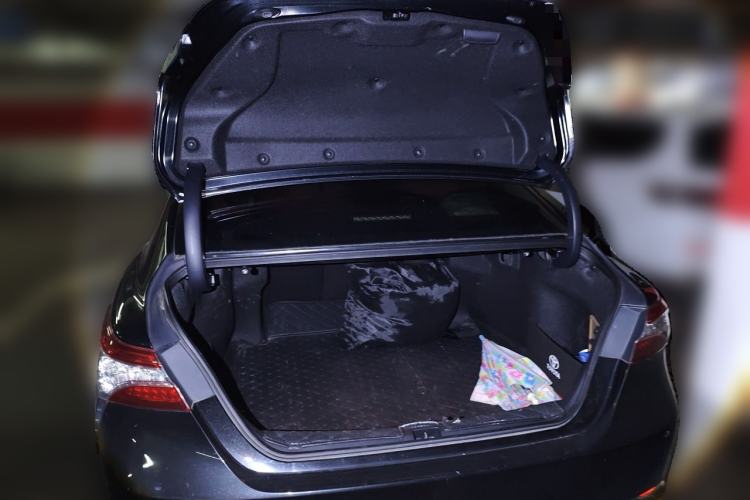 Used Toyota Camry 2021 2.0S FENGSHANG Edition Trunk
