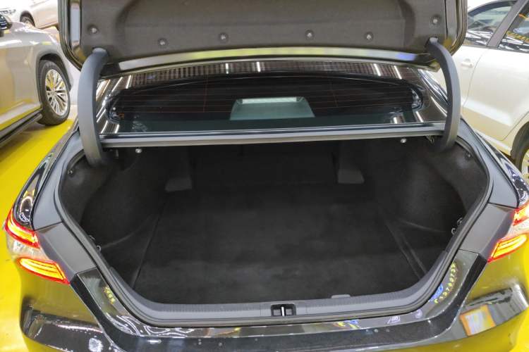 Used Toyota Camry 2021 Dual-Motor 2.5HG Luxury Edition Trunk