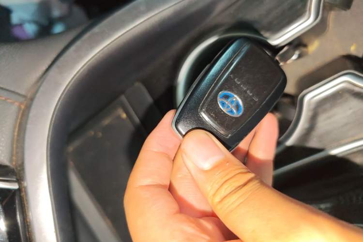 Used Toyota Camry 2021 Dual-Motor 2.5 HGVP Leading Edition Vehicle Key