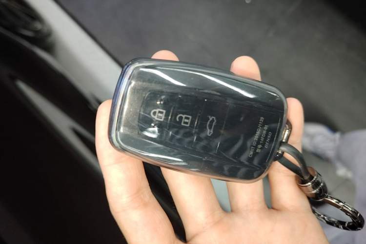 Used Toyota Camry 2021 2.5S Fēngshàng Edition Vehicle Key