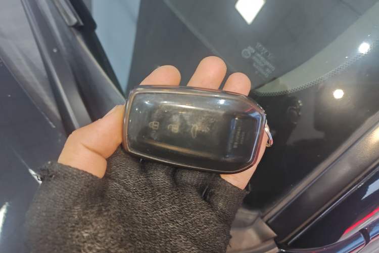 Used Toyota Camry 2021 2.0G Luxury Edition Vehicle Key