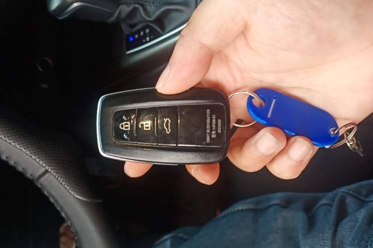 Used Toyota Camry 2021 2.0S FENGSHANG Edition Vehicle Key