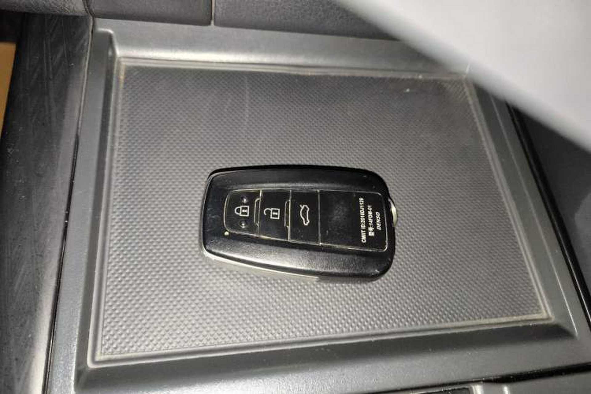 Used Toyota Camry 2021 2.0G Luxury Edition Vehicle Key