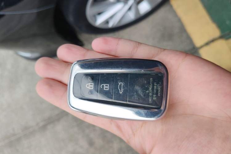 Used Toyota Camry 2021 2.0G Luxury Edition Vehicle Key