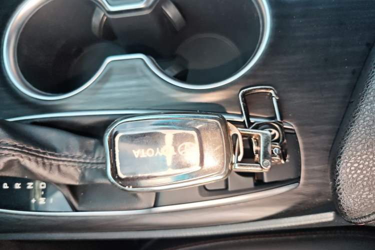 Used Toyota Camry 2021 2.0G Luxury Edition Vehicle Key