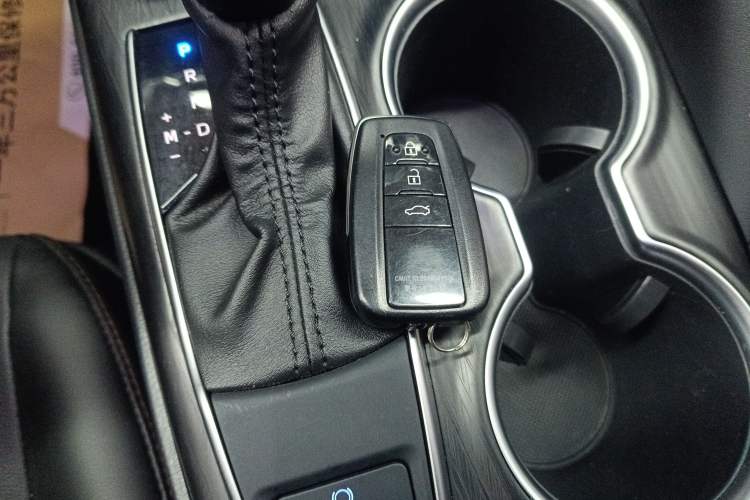 Used Toyota Camry 2021 2.0G Luxury Edition Vehicle Key