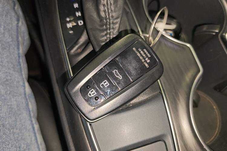 Used Toyota Camry 2021 2.0G Luxury Edition Vehicle Key