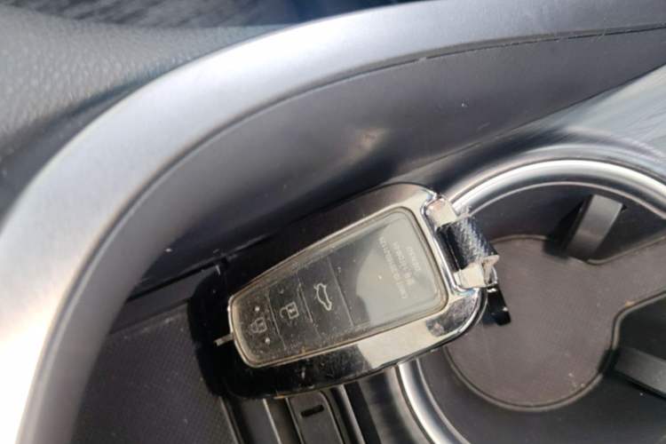 Used Toyota Camry 2021 2.0G Luxury Edition Vehicle Key