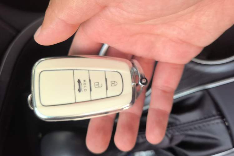 Used Toyota Camry 2021 2.0G Luxury Edition Vehicle Key