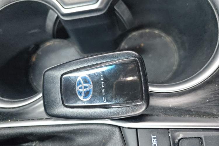 Used Toyota Camry 2021 Dual-Motor 2.5HG Luxury Edition Vehicle Key