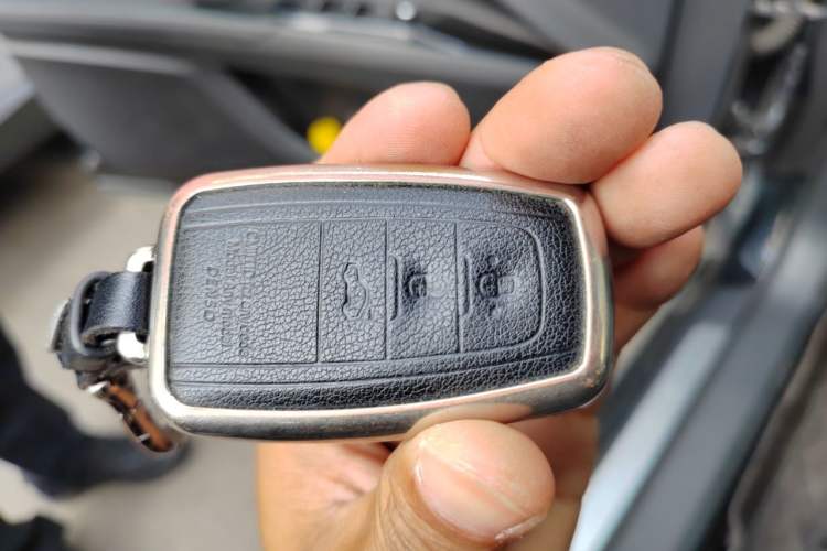 Used Toyota Camry 2021 Dual-Motor 2.5 HGVP Leading Edition Vehicle Key