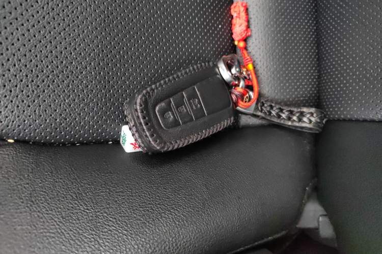 Used Toyota Camry 2021 2.5G Luxury Edition Vehicle Key
