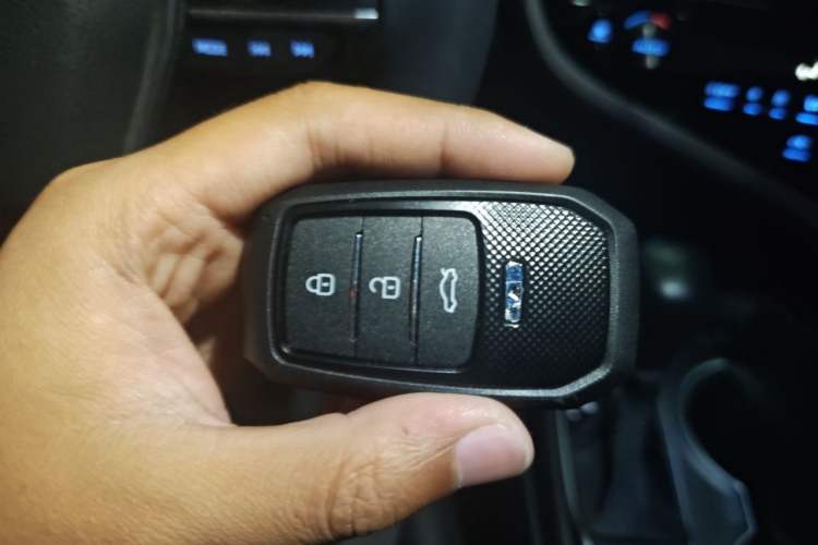 Used Toyota Camry 2021 2.0G Luxury Edition Vehicle Key