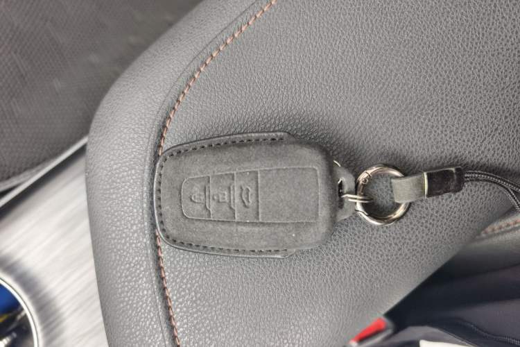 Used Toyota Camry 2021 2.0G Luxury Edition Vehicle Key