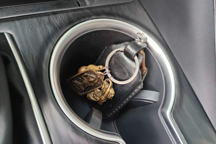 Used Toyota Camry 2021 2.5G Luxury Edition Vehicle Key