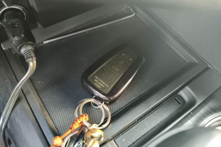 Used Toyota Camry 2021 2.5G Luxury Edition Vehicle Key