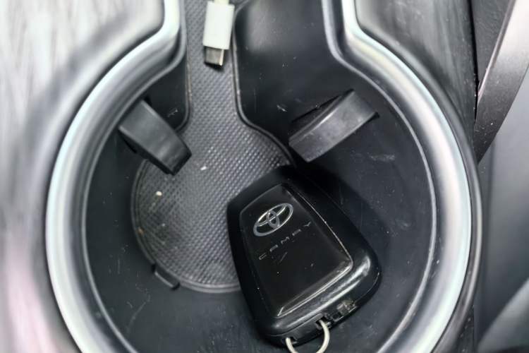 Used Toyota Camry 2021 2.5G Luxury Edition Vehicle Key