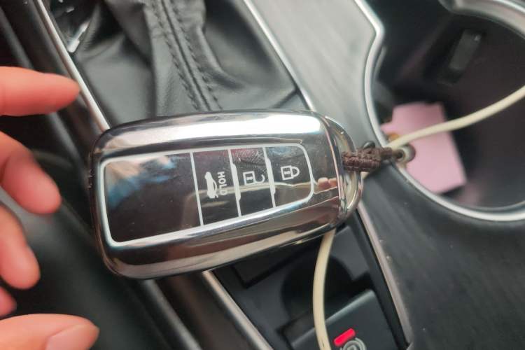 Used Toyota Camry 2021 2.0G Luxury Edition Vehicle Key
