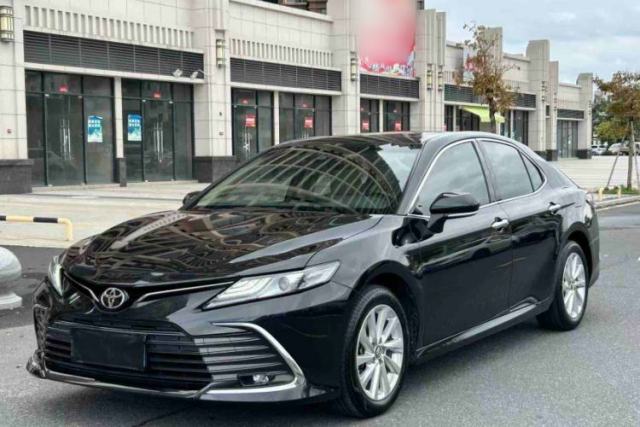 Ojetý Toyota Camry 2021 2.0G Luxury Edition
