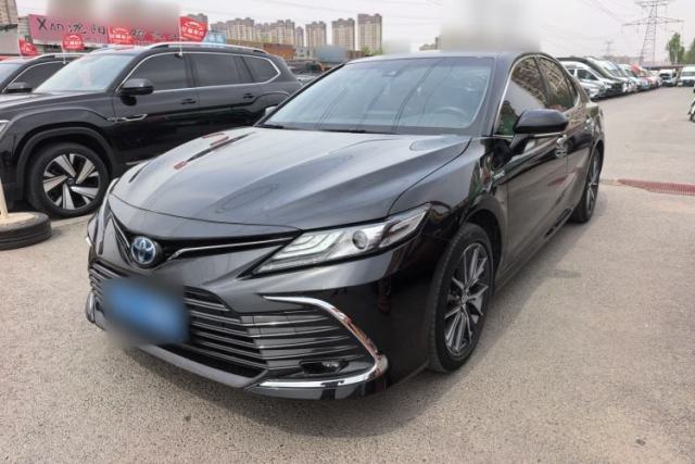 Toyota Camry 2021 Dual-Motor 2.5HG Luxury Edition مستعملة