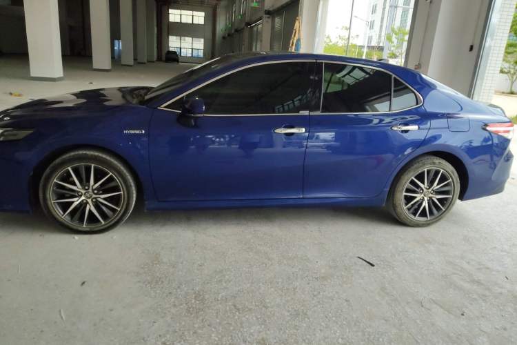 Used Toyota Camry 2021 Dual-Motor 2.5HG Luxury Edition Exterior 3