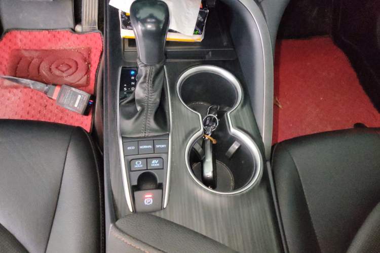 Used Toyota Camry 2021 Dual-Motor 2.5HG Luxury Edition Gear Lever
