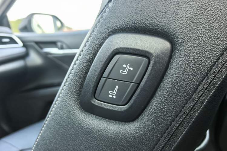 Used Toyota Camry 2021 Dual-Motor 2.5HS Fēngshàng Edition Interior 10