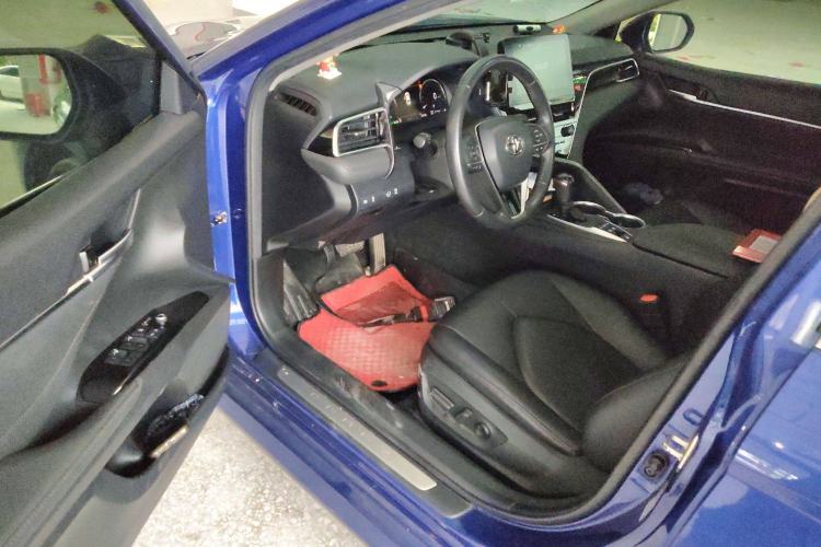 Used Toyota Camry 2021 Dual-Motor 2.5HG Luxury Edition Interior 3