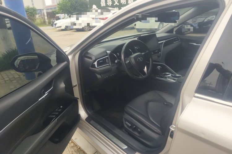 Used Toyota Camry 2021 2.0G Luxury Edition Driver Seat