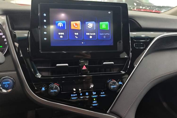Used Toyota Camry 2021 Dual-Motor 2.5HG Luxury Edition Audio And AC Panel