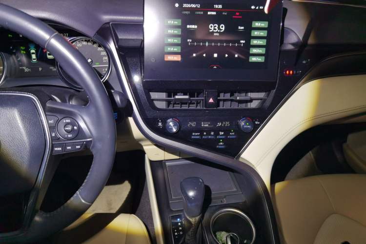 Used Toyota Camry 2021 2.0G Luxury Edition Audio And AC Panel