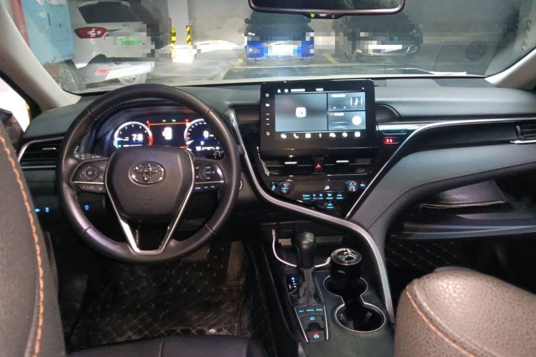 Used Toyota Camry 2021 2.5G Luxury Edition Center Console