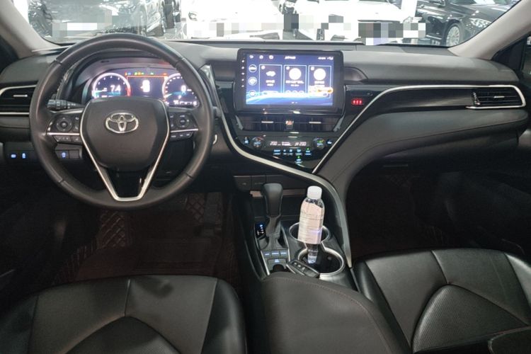 Used Toyota Camry 2021 2.5G Luxury Edition Center Console