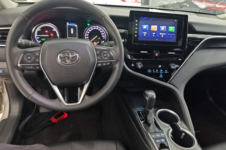 Used Toyota Camry 2021 Dual-Motor 2.5HG Luxury Edition Center Console