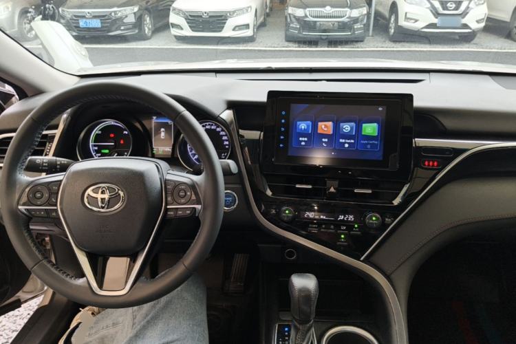 Used Toyota Camry 2021 Dual-Motor 2.5 HGVP Leading Edition Center Console