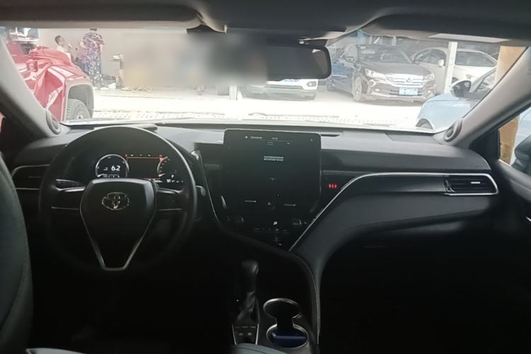 Used Toyota Camry 2021 Dual-Motor 2.5HG Luxury Edition Center Console