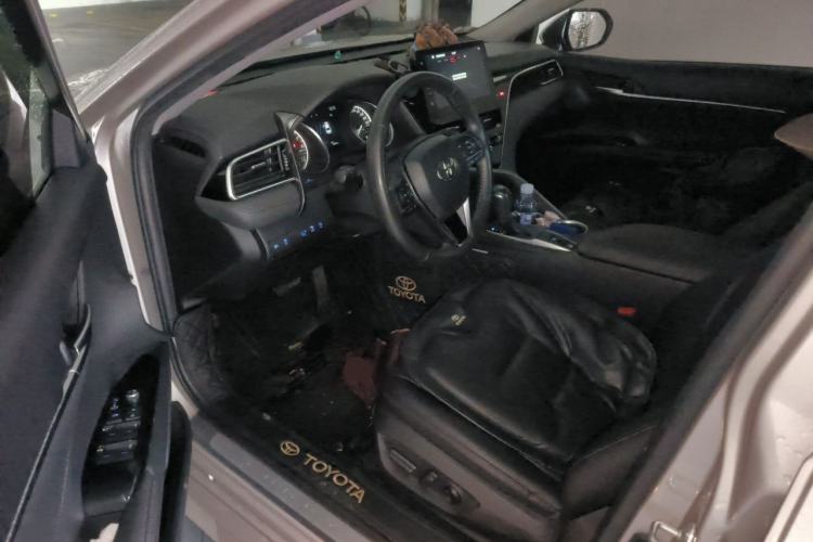 Used Toyota Camry 2021 2.0G Luxury Edition Driver Seat
