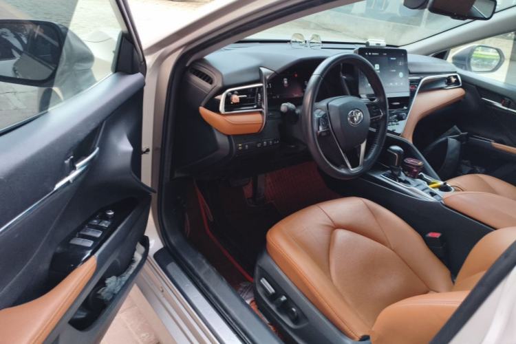 Used Toyota Camry 2021 2.5G Luxury Edition Driver Seat