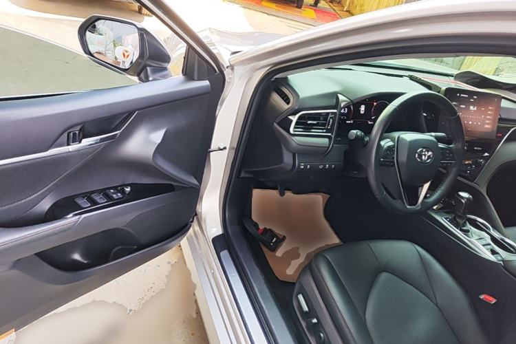 Used Toyota Camry 2021 2.5G Luxury Edition Driver Seat