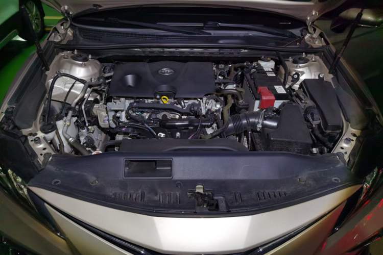Used Toyota Camry 2021 2.0G Luxury Edition Engine Bay