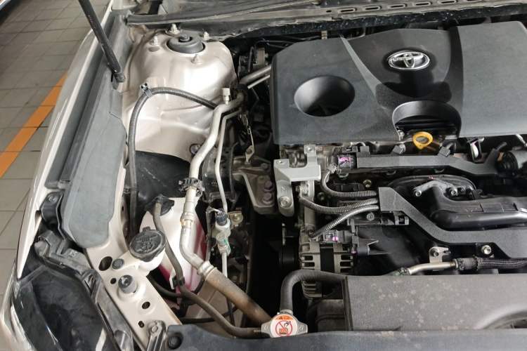 Used Toyota Camry 2021 2.0G Luxury Edition Engine Bay Right