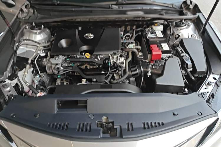 Used Toyota Camry 2021 2.0G Luxury Edition Engine Bay